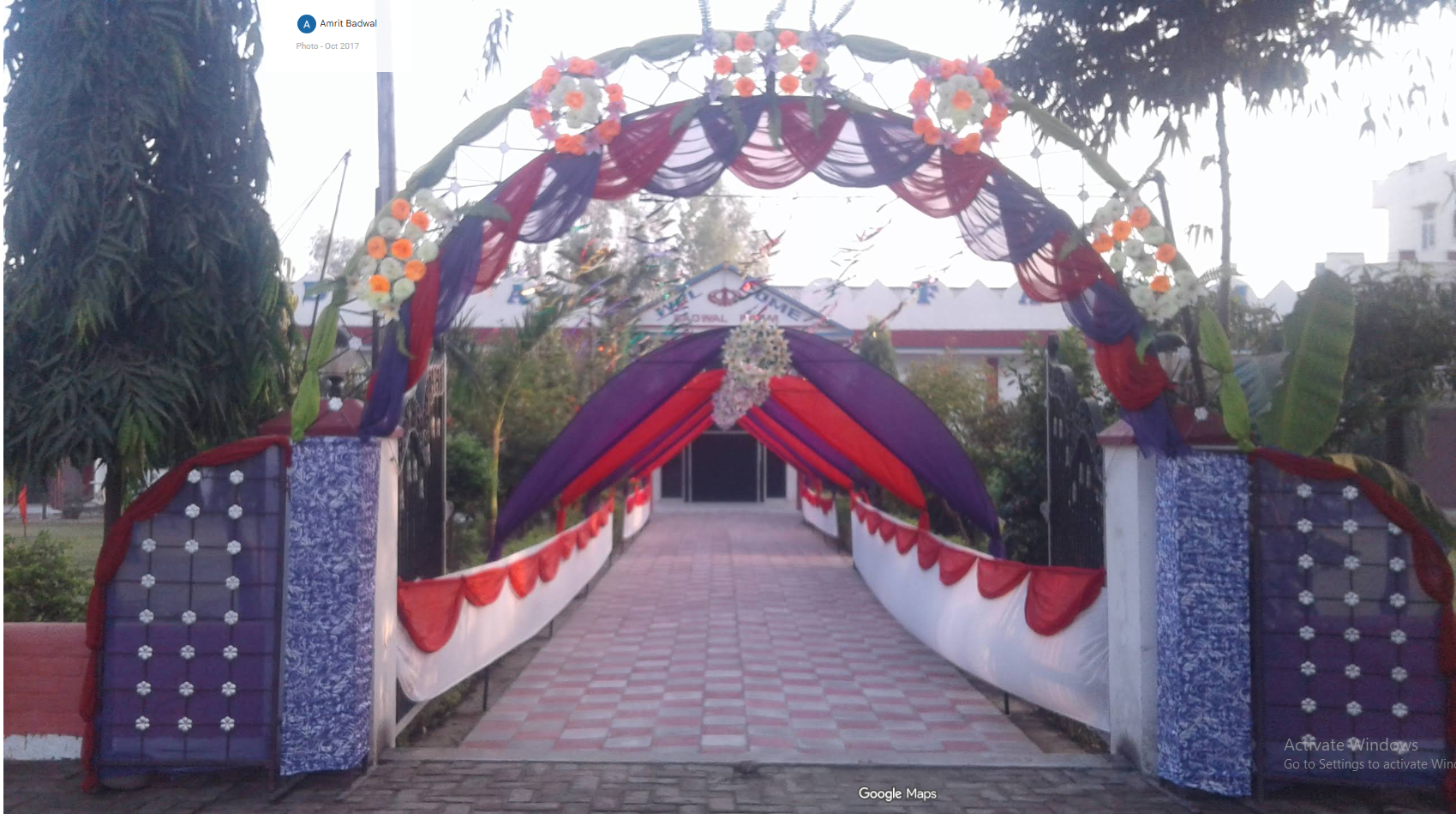 Gate 3 decoration at Badwal Farm